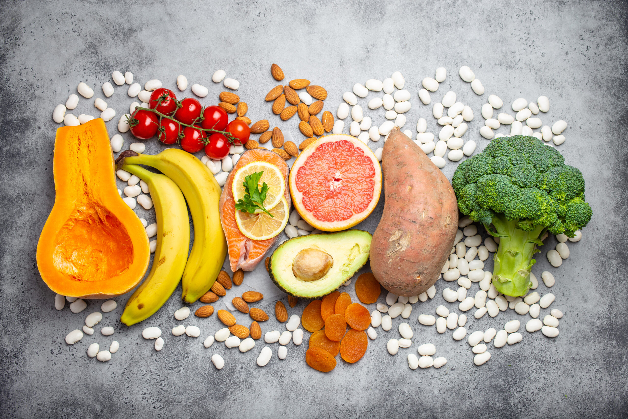 Продукты витамин калий. Витамины из овощей и фруктов. Овощи в рационе человека. Питательные вещества овощей и фруктов. Питательные вещества в овощах и фруктах.